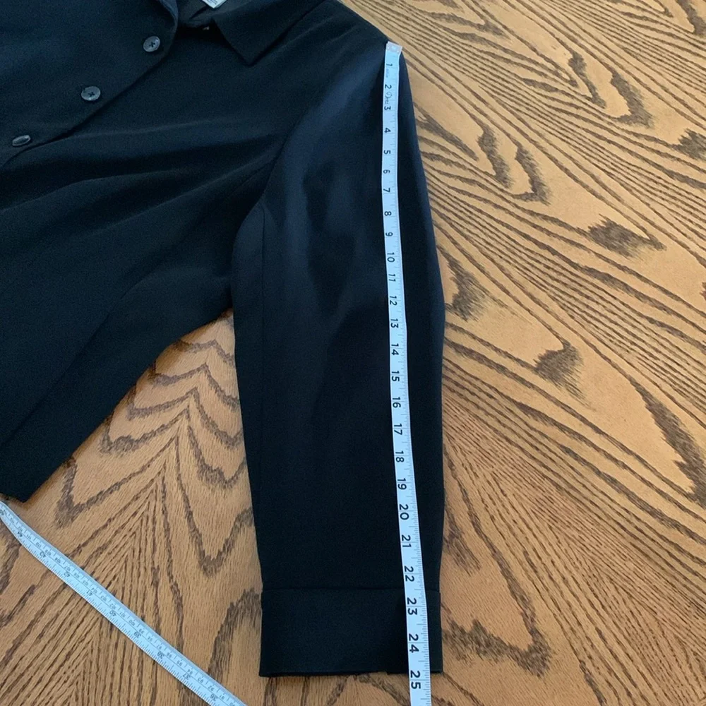 Modest Covington Woman dressy long sleeve black jacket with black lining. - Picture 8 of 9